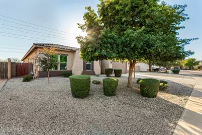 18213 W Monterosa Street, Goodyear, AZ 85395 - Photo 9