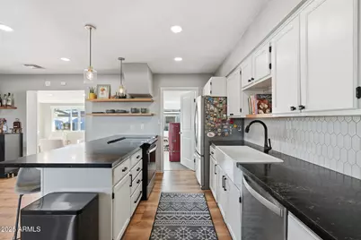 8113 E Oak Street, Scottsdale, AZ 85257 - Photo 7