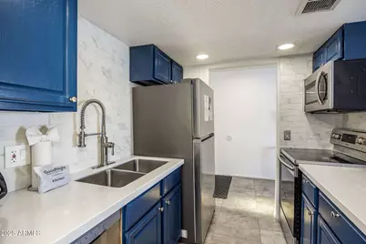 8576 E Indian School Road #UNIT B, Scottsdale, AZ 85251 - Photo 7