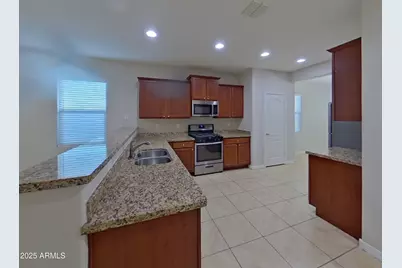 40209 W Walker Way, Maricopa, AZ 85138 - Photo 7