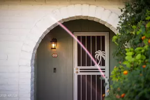 831 E Divot Dr, Tempe, AZ 85283 - Photo 5