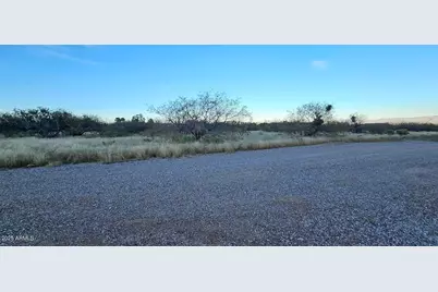 1.25 Acres E E. Emma Lane Lot 2 -- #-, Hereford, AZ 85615 - Photo 11