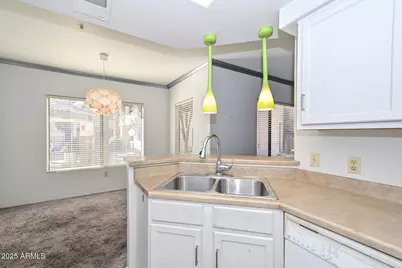 750 E Northern Avenue #1140, Phoenix, AZ 85020 - Photo 11