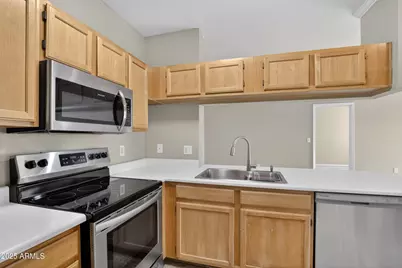 5401 E Van Buren Street #2022, Phoenix, AZ 85008 - Photo 7