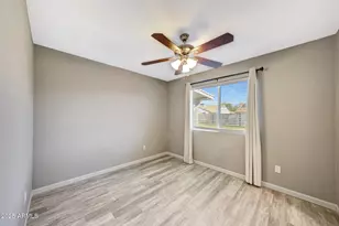 21057 N 33rd Dr, Phoenix, AZ 85027 - Photo 9