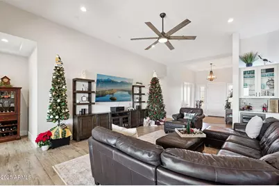 15433 W Pinnacle Vista Road, Surprise, AZ 85387 - Photo 17