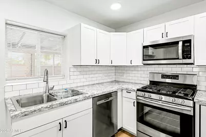 501 E Madden Drive, Avondale, AZ 85323 - Photo 5