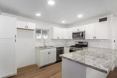 501 E Madden Drive, Avondale, AZ 85323 - Photo 5