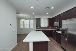 2090 S Dorsey Ln, Tempe, AZ 85282 - Photo 15