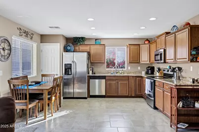 2408 W Allens Peak Drive, San Tan Valley, AZ 85144 - Photo 9