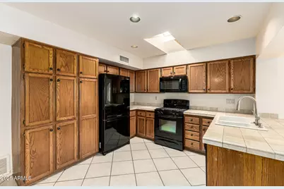 938 E Driftwood Drive, Tempe, AZ 85283 - Photo 17