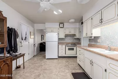 9739 W Alabama Avenue W, Sun City, AZ 85351 - Photo 9