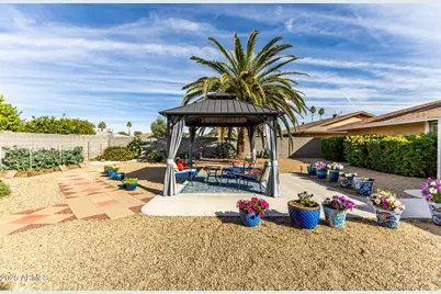 13810 N Kaanapali Drive, Sun City, AZ 85351 - Photo 25