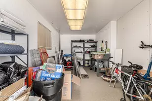 13810 N Kaanapali Dr, Sun City, AZ 85351 - Photo 21