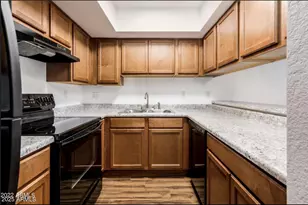 3810 N Maryvale Pkwy, Phoenix, AZ 85031 - Photo 5