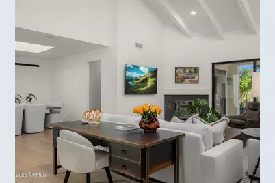 10041 N 52nd Place, Paradise Valley, AZ 85253 - Photo 3