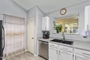 9033 W Hatcher Rd, Peoria, AZ 85345 - Photo 13