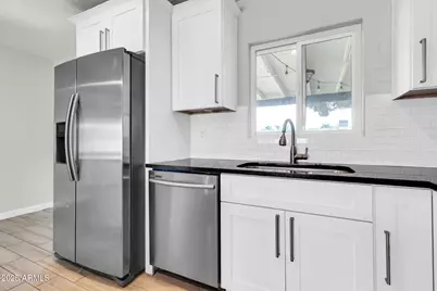 449 E Harmony Avenue, Mesa, AZ 85204 - Photo 9