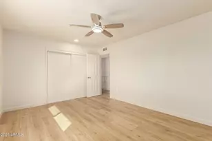 10452 W Meade Dr, Sun City, AZ 85351 - Photo 17