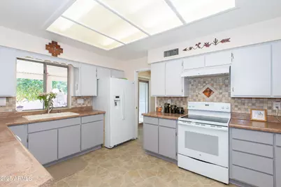 4709 E Edgewood Avenue, Mesa, AZ 85206 - Photo 17