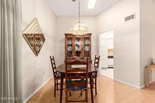 10882 W Coggins Dr, Sun City, AZ 85351 - Photo 11