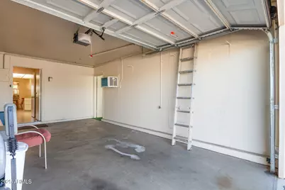 10882 W Coggins Drive, Sun City, AZ 85351 - Photo 23