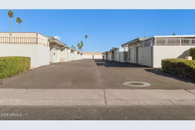 10882 W Coggins Drive, Sun City, AZ 85351 - Photo 27