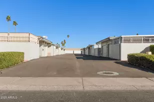 10882 W Coggins Dr, Sun City, AZ 85351 - Photo 27