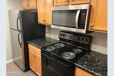 740 W Elm Street #110, Phoenix, AZ 85013 - Photo 5