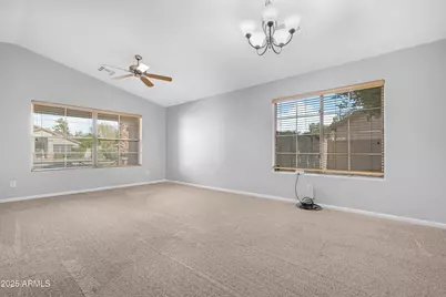 133 E Canyon Creek Drive, Gilbert, AZ 85295 - Photo 7