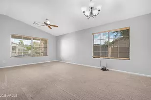 133 E Canyon Creek Dr, Gilbert, AZ 85295 - Photo 7