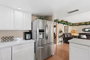 7307 N 46th Cir, Glendale, AZ 85301 - Photo 11