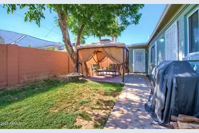 1430 E Meadowbrook Avenue, Phoenix, AZ 85014 - Photo 11