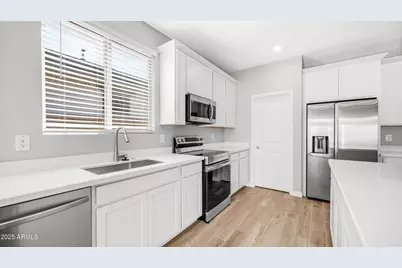 18372 W Villa Chula Lane, Surprise, AZ 85387 - Photo 13