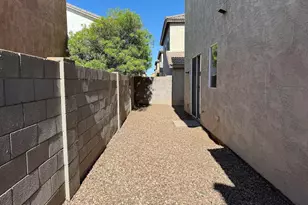 5322 West Odeum Ln, Phoenix, AZ 85043 - Photo 19