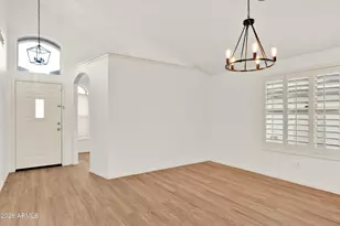 4519 E Lone Cactus Dr, Phoenix, AZ 85050 - Photo 5