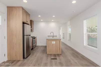 5201 W Camelback Road #E093, Phoenix, AZ 85031 - Photo 5