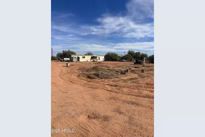 46638 N McKenzie Road, San Tan Valley, AZ 85140 - Photo 1