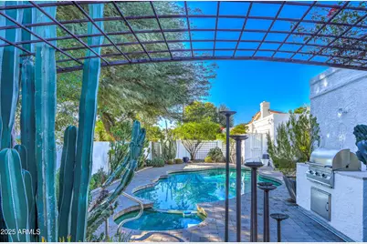 7337 E Echo Lane, Scottsdale, AZ 85258 - Photo 37