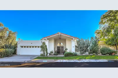 7337 E Echo Lane, Scottsdale, AZ 85258 - Photo 1