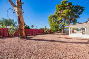 5237 E Dallas St, Mesa, AZ 85205 - Photo 25