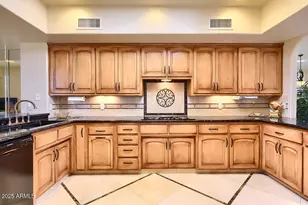 10152 E Topaz Dr, Scottsdale, AZ 85258 - Photo 9