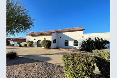 8200 W Orangewood Avenue, Glendale, AZ 85303 - Photo 1