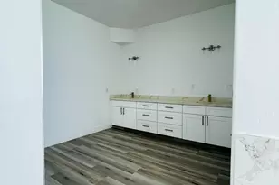 8200 W Orangewood Ave, Glendale, AZ 85303 - Photo 51