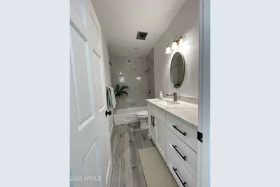 8200 W Orangewood Avenue, Glendale, AZ 85303 - Photo 59