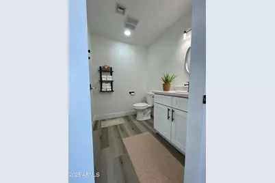 8200 W Orangewood Avenue, Glendale, AZ 85303 - Photo 17