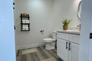 8200 W Orangewood Ave, Glendale, AZ 85303 - Photo 17