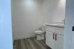 8200 W Orangewood Ave, Glendale, AZ 85303 - Photo 17