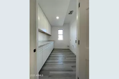 8200 W Orangewood Avenue, Glendale, AZ 85303 - Photo 31