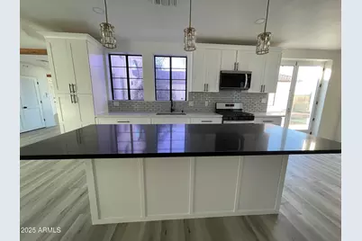 8200 W Orangewood Avenue, Glendale, AZ 85303 - Photo 27